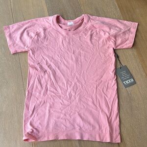 TKEQ - Kennedy Seamless Pink Short Sleeve